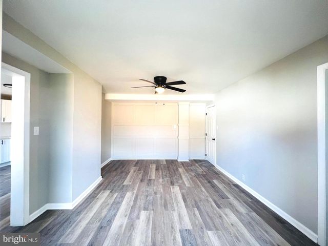 119 RAILROAD AVE, Swedesboro, NJ 08085