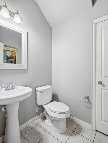 3915 Cascade Sky Drive, Arlington, TX 76005