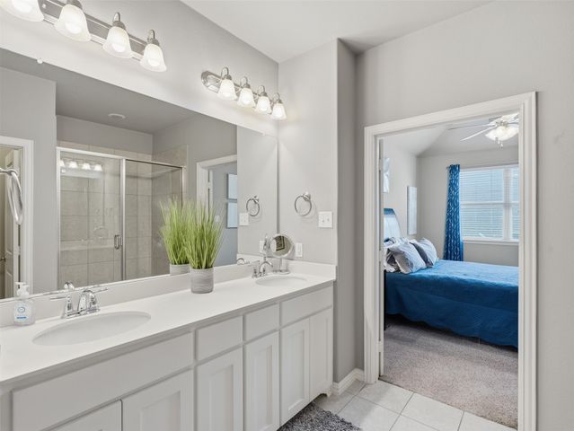 3915 Cascade Sky Drive, Arlington, TX 76005