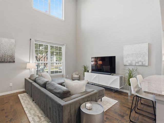 3915 Cascade Sky Drive, Arlington, TX 76005