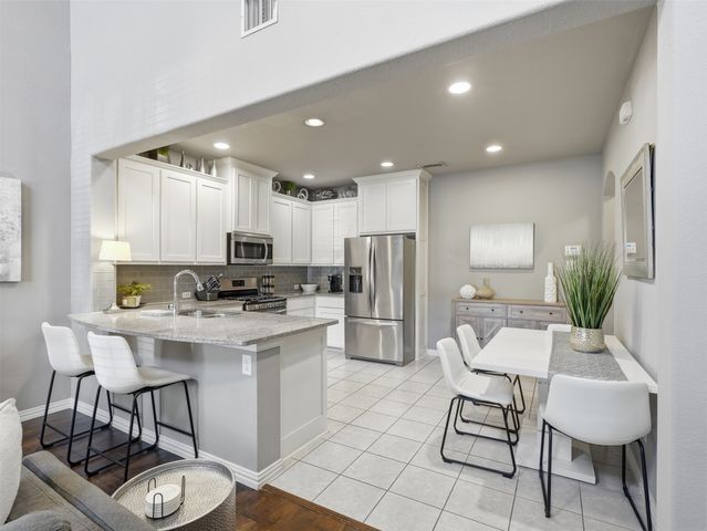 3915 Cascade Sky Drive, Arlington, TX 76005