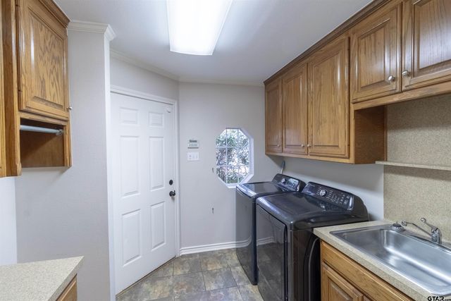 606 Whiteoak, Tyler, TX 75703