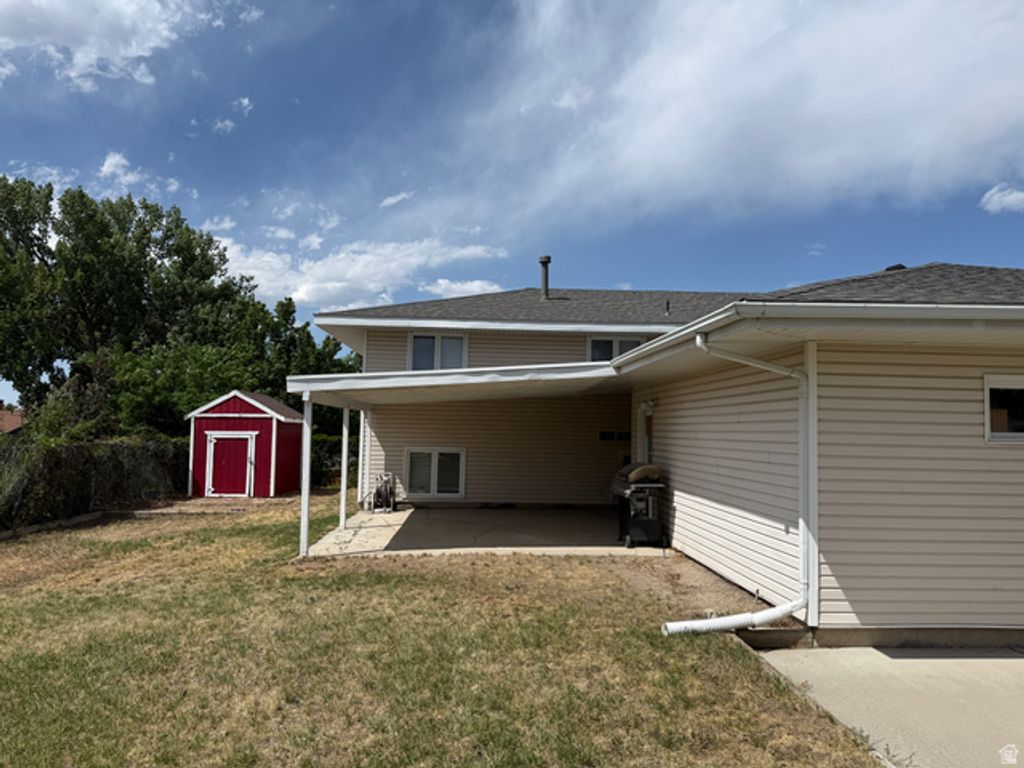 10802 S JASON DR, Sandy, UT 84094 — photo 3