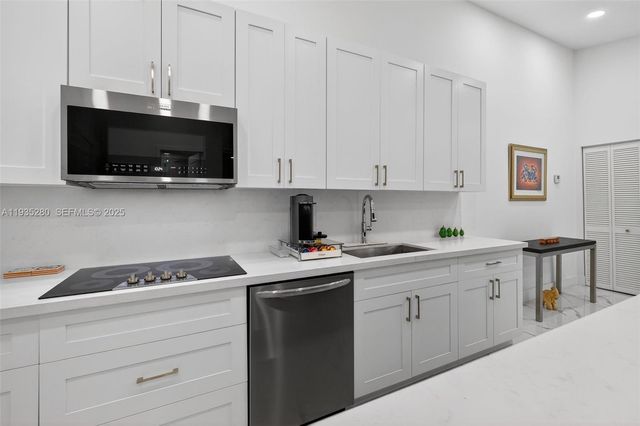 4730 NW 102 Ave. 204-13, Doral, FL 33178