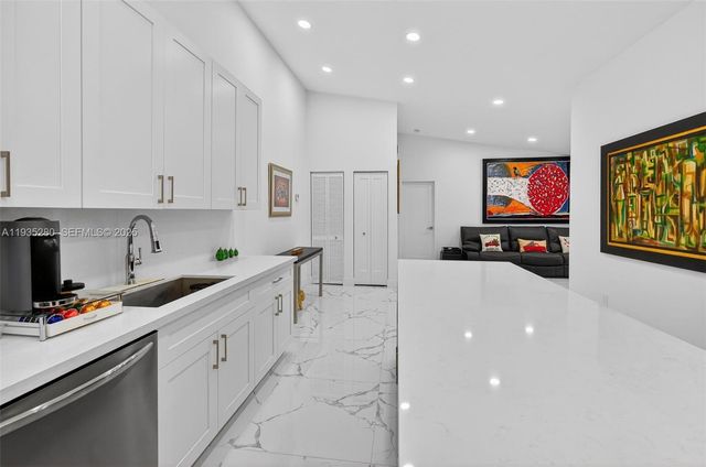 4730 NW 102 Ave. 204-13, Doral, FL 33178