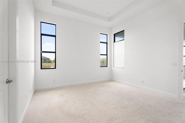 11267 SW Pietra Way, Port St. Lucie, FL 34987