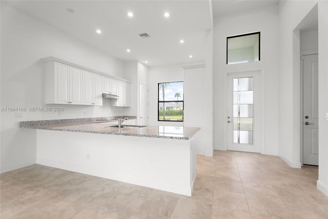 11267 SW Pietra Way, Port St. Lucie, FL 34987