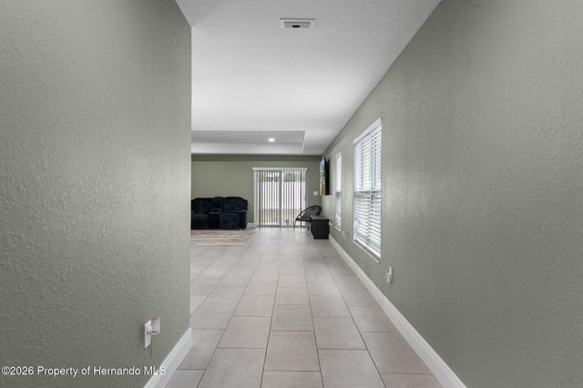 5106 Pacific Avenue, Spring Hill, FL 34607