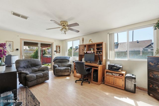 5527 W GARDEN Drive, Glendale, AZ 85304