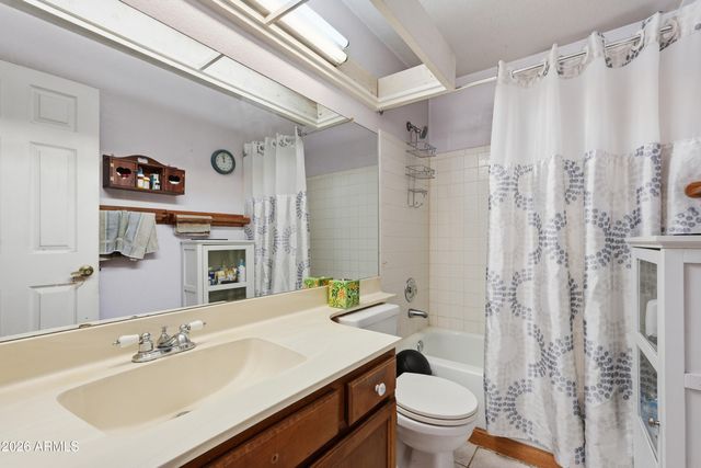 5527 W GARDEN Drive, Glendale, AZ 85304