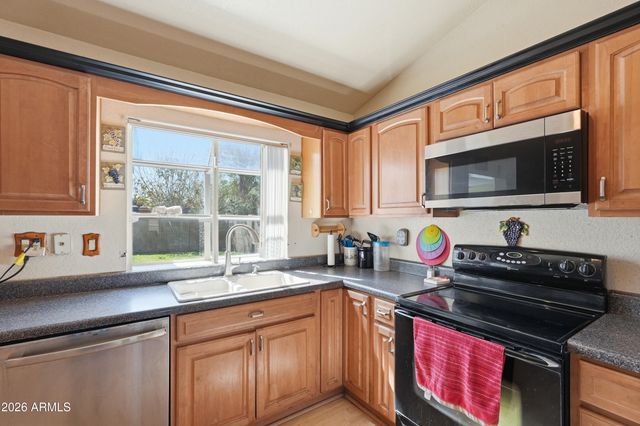 5527 W GARDEN Drive, Glendale, AZ 85304