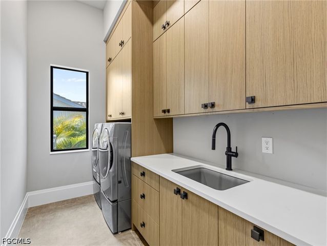 6802 Griffin BLVD, Fort Myers, FL 33908