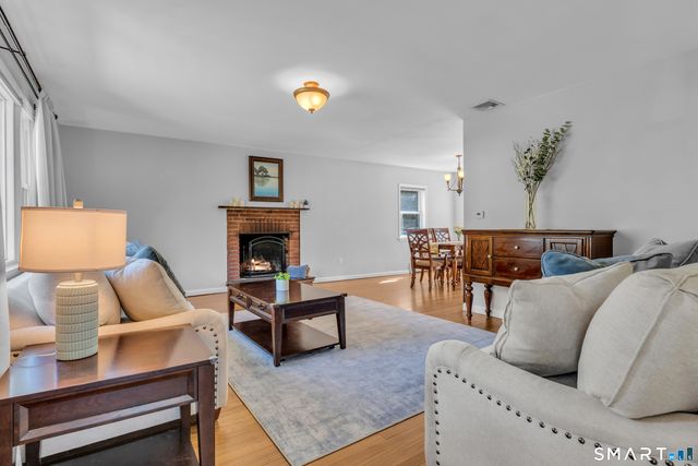 44 Palmer Woods Circle, Branford, CT 06405