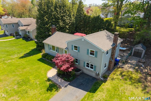 44 Palmer Woods Circle, Branford, CT 06405