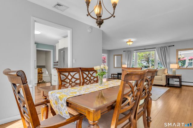 44 Palmer Woods Circle, Branford, CT 06405