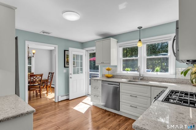 44 Palmer Woods Circle, Branford, CT 06405