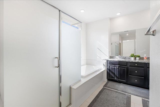 9287 Mystic Lake Aly, Sacramento, CA 95829