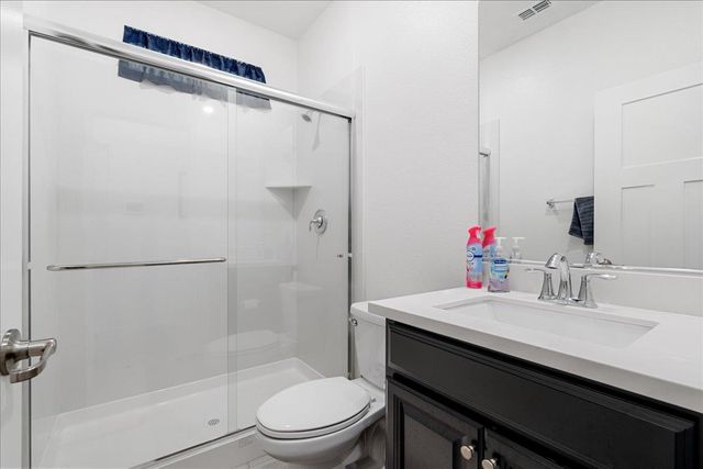 9287 Mystic Lake Aly, Sacramento, CA 95829