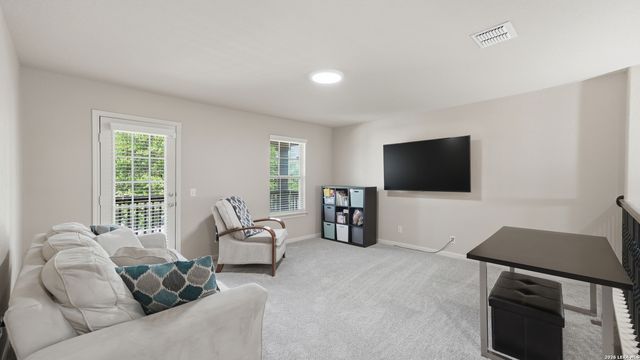 644 PEACOCK LN, New Braunfels, TX 78130