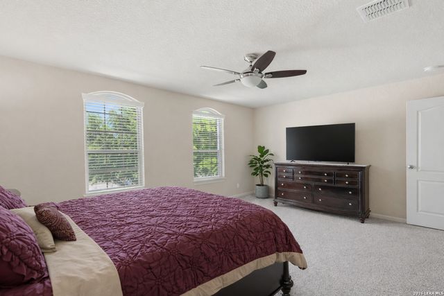 644 PEACOCK LN, New Braunfels, TX 78130