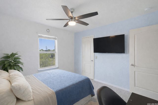 644 PEACOCK LN, New Braunfels, TX 78130