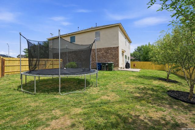 644 PEACOCK LN, New Braunfels, TX 78130