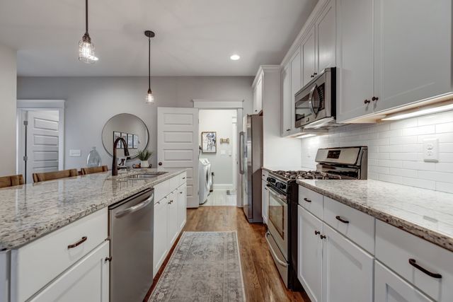 1302A Stainback Ave, Nashville, TN 37207