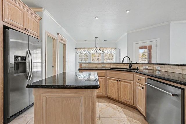 4551 Highland Lake Drive, Norman, OK 73026