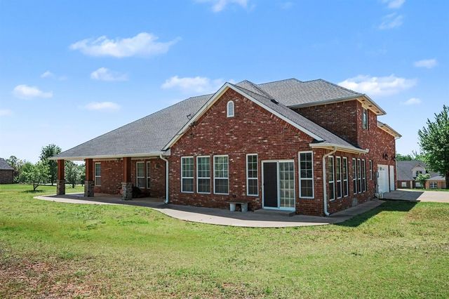 4551 Highland Lake Drive, Norman, OK 73026