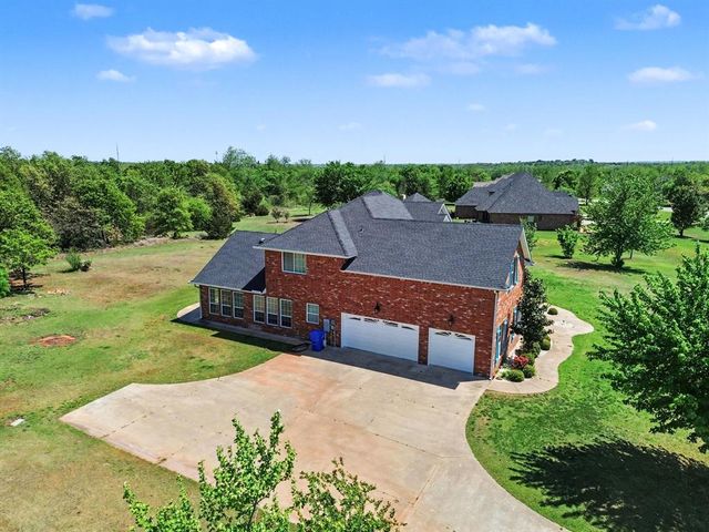 4551 Highland Lake Drive, Norman, OK 73026