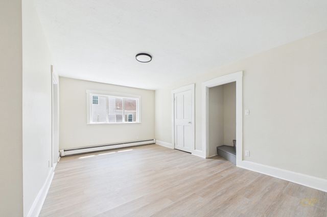 398 Main St, Wareham, MA 02571