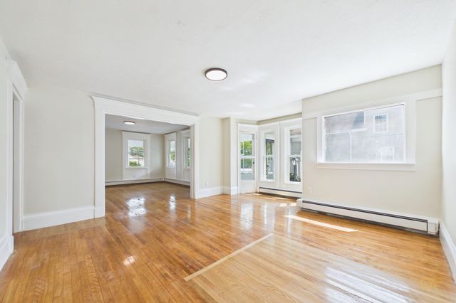 398 Main St, Wareham, MA 02571