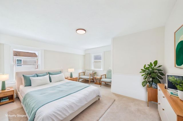 398 Main St, Wareham, MA 02571