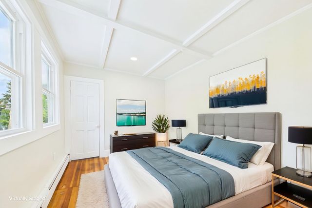 398 Main St, Wareham, MA 02571