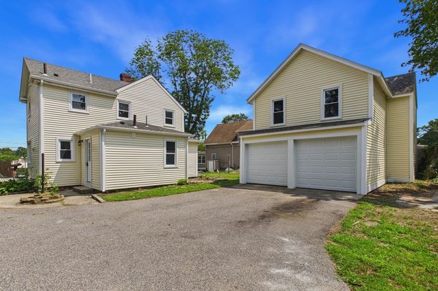 398 Main St, Wareham, MA 02571