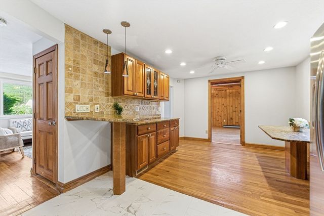 33 Wallace Road, Wayland, MA 01778