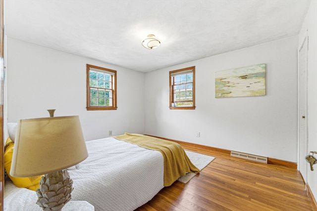 33 Wallace Road, Wayland, MA 01778
