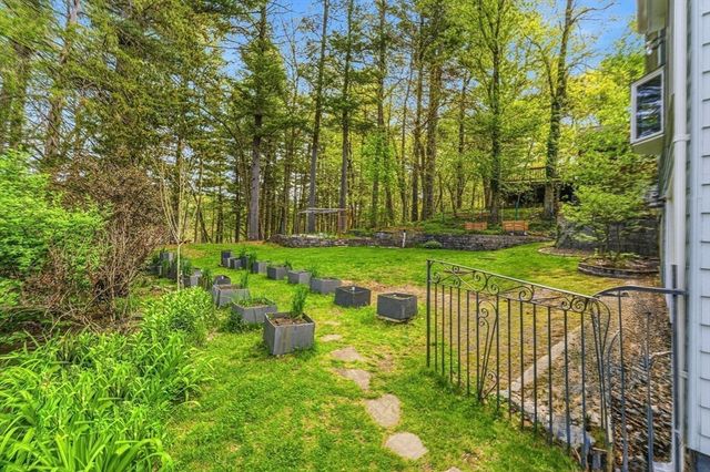 33 Wallace Road, Wayland, MA 01778