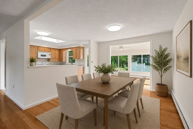 31 Phillips Cir, Waltham, MA 02452