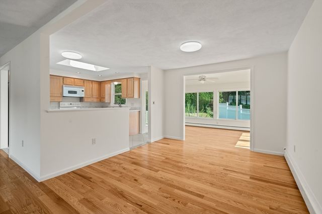 31 Phillips Cir, Waltham, MA 02452