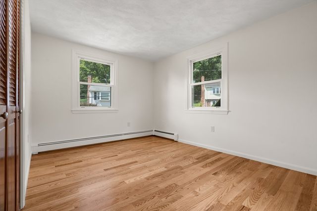 31 Phillips Cir, Waltham, MA 02452