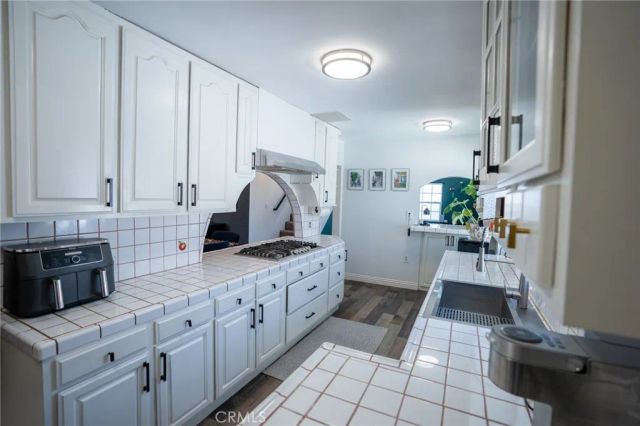 1335 N Vine Avenue, Ontario, CA 91762