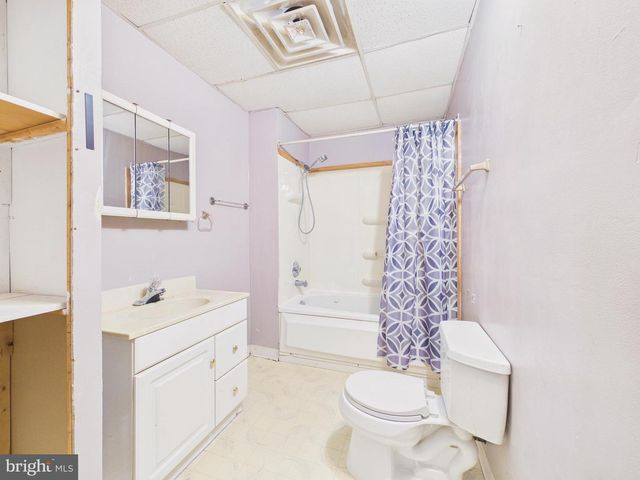 205 WEST AVE, Harrisburg, PA 17109