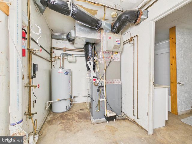 205 WEST AVE, Harrisburg, PA 17109