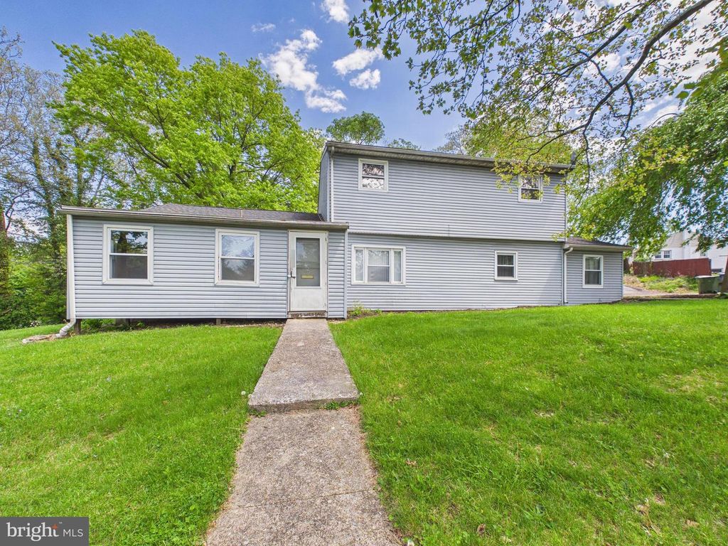 205 WEST AVE, Harrisburg, PA 17109
