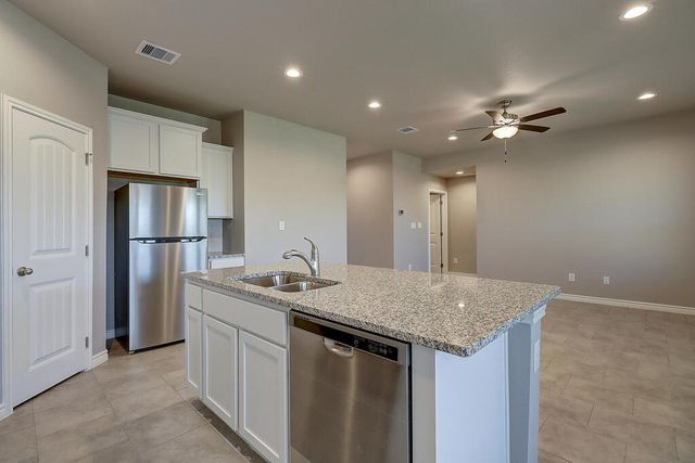 1278 Carnaby, Corpus Christi, TX 78415
