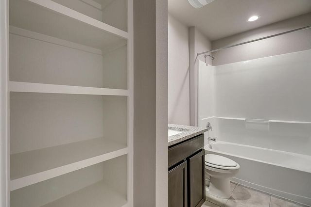 1278 Carnaby, Corpus Christi, TX 78415