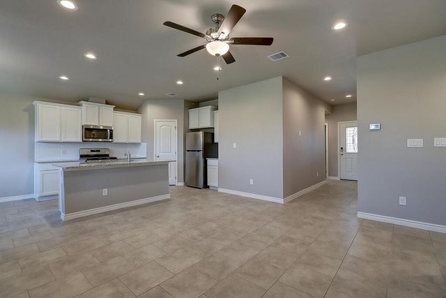1278 Carnaby, Corpus Christi, TX 78415