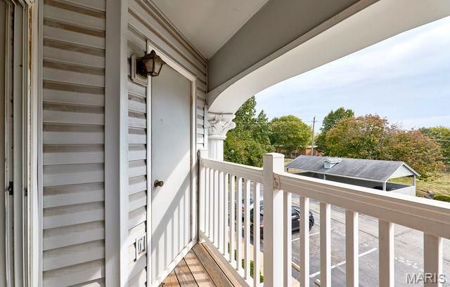 1960 Marine Terrace Drive K, Maryland Heights, MO 63146