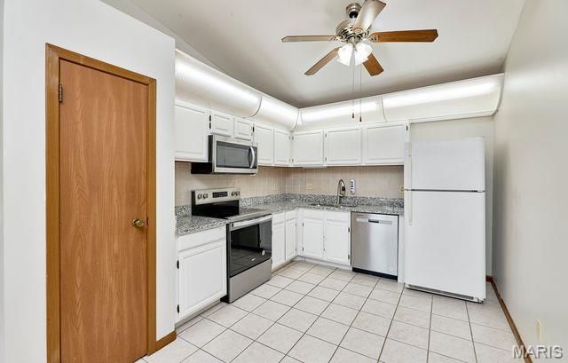 1960 Marine Terrace Drive K, Maryland Heights, MO 63146